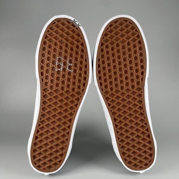 Vans Old Skool Women’s Size 10 Triple White Platform Sneakers Casual Shoes NEW - Picture 4 of 9